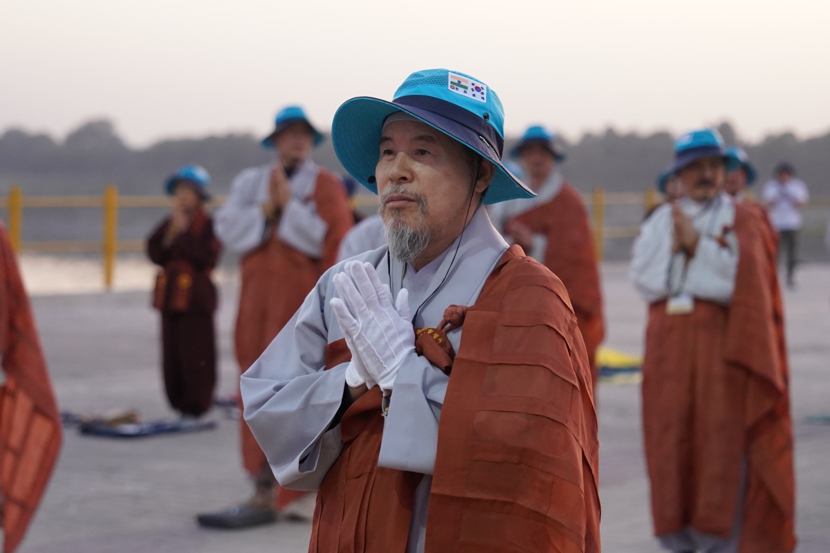 [인도순례] 20230211_점안식 및 저녁예불 (6)